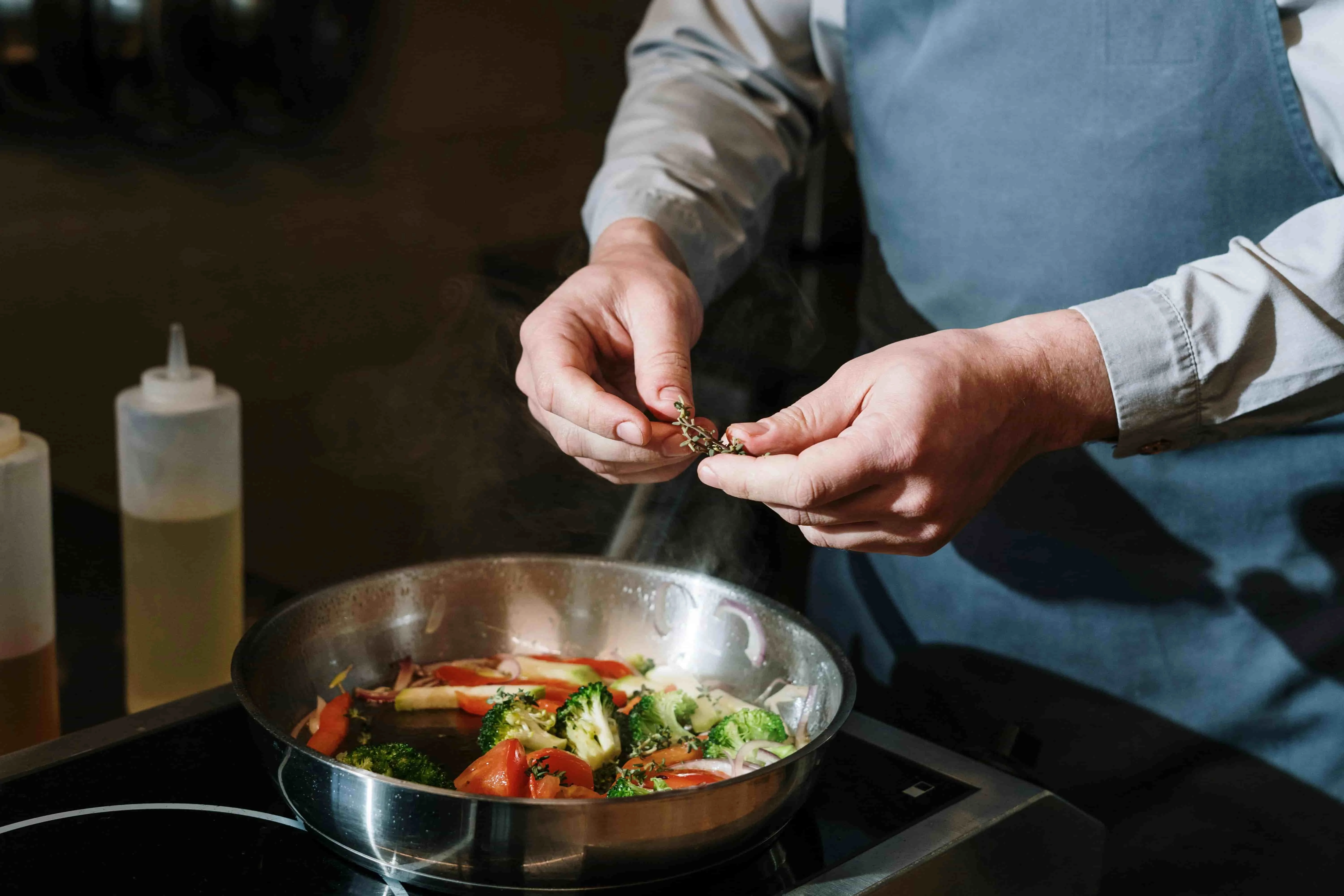 Used cooking oil in a restaurant pan
